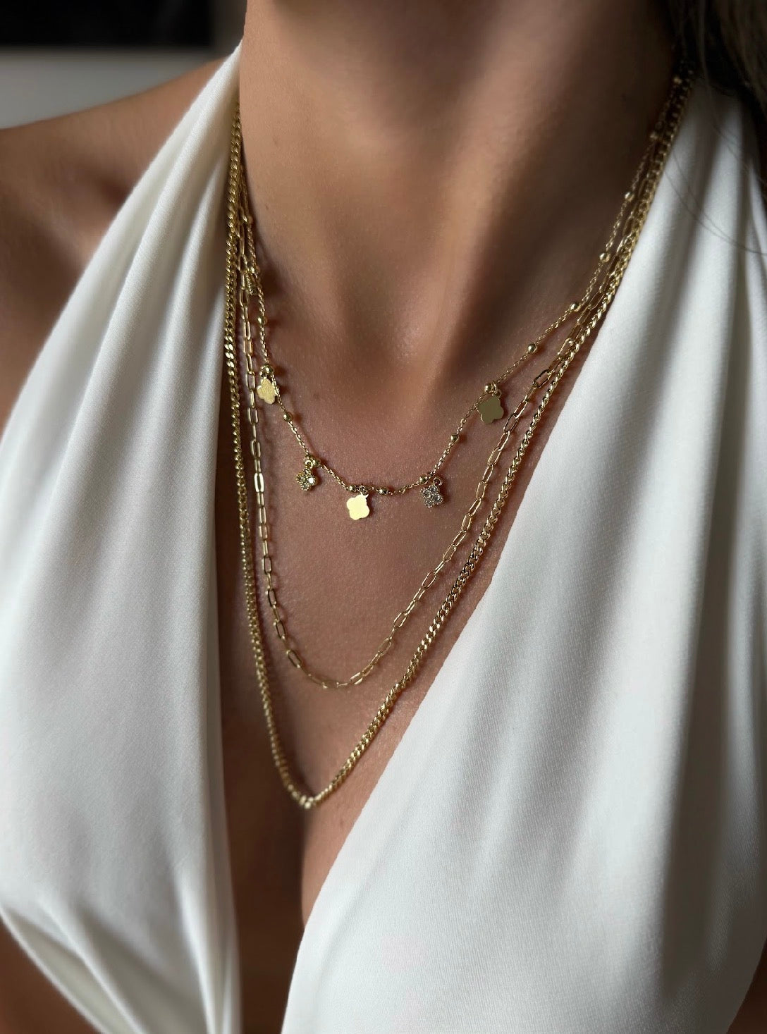 Layering-Kette mit Kleeblatt-Details – 14 Karat vergoldet